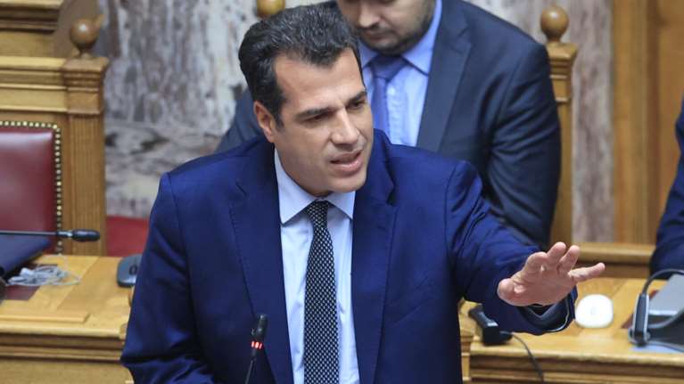 Πλεύρης: Αναγκαστικό να υπάρχει μια μόνιμη δομή μεταναστών στην Κρήτη - Τα σύνορα δεν θα γίνουν σουρωτήρι