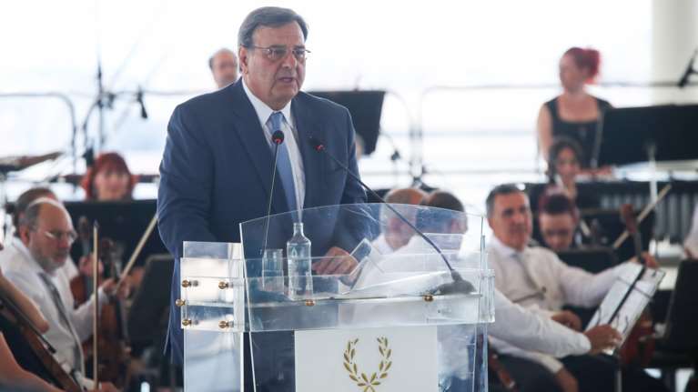 Ολυμπιακοί Αγώνες 2024: Ατύχημα για τον Ισίδωρο Κούβελο - Έπεσε και χτύπησε στο κεφάλι στον αγώνα της Εθνικής μπάσκετ