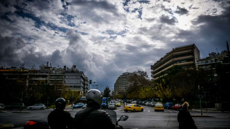 Επιδείνωση του καιρού με βροχές και καταιγίδες - Χιόνια και χαμηλές θερμοκρασίες