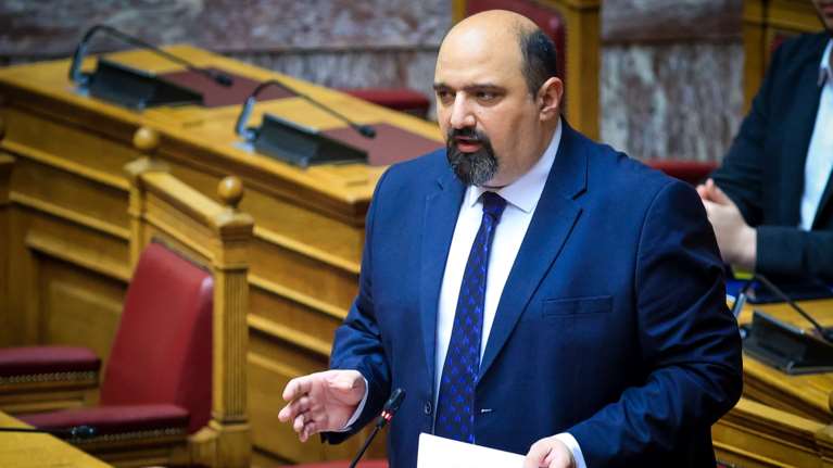 Τέμπη: Παράσταση πολιτικής αγωγής από συγγενείς θυμάτων κατά του Χρήστου Τριαντόπουλου