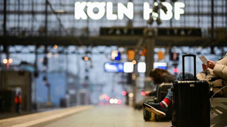 Γερμανία: Ξεκίνησε η εξαήμερη απεργία στους σιδηροδρόμους - Σοβαρές επιπτώσεις για τη βιομηχανία