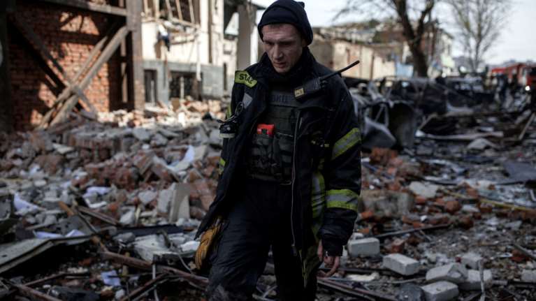 Ανελέητο σφυροκόπημα των Ρώσων στο Χάρκοβο