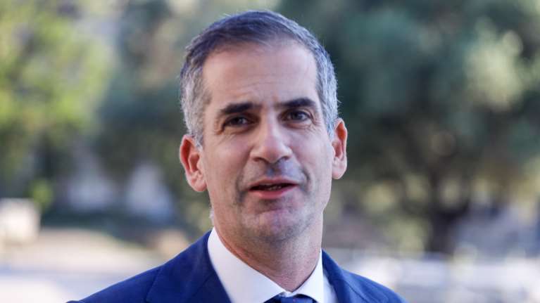 Μπακογιάννης για κακοκαιρία &#39;&#39;Barbara&#39;&#39;: &quot;Πρώτη μας έγνοια οι άστεγοι, οι ηλικιωμένοι, οι μοναχικοί&quot;