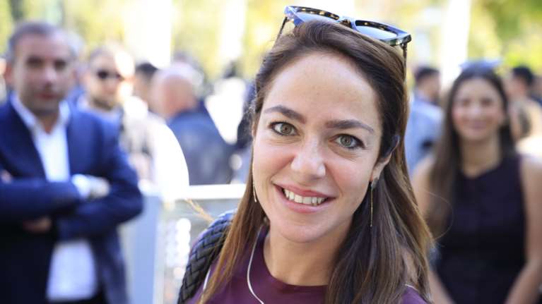 Δόμνα Μιχαηλίδου: &quot;Δεν είμαι άρρωστη&quot; - Η αντίδραση όταν ζητήθηκε να μην τη ταράζουν λόγω εγκυμοσύνης [βίντεο]