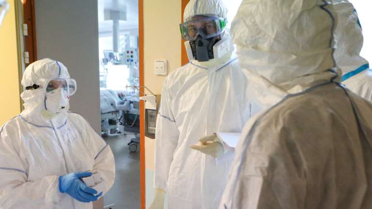 Ρωσία-Κορονοϊός: Ξεπέρασαν τους 3.000 οι νεκροί