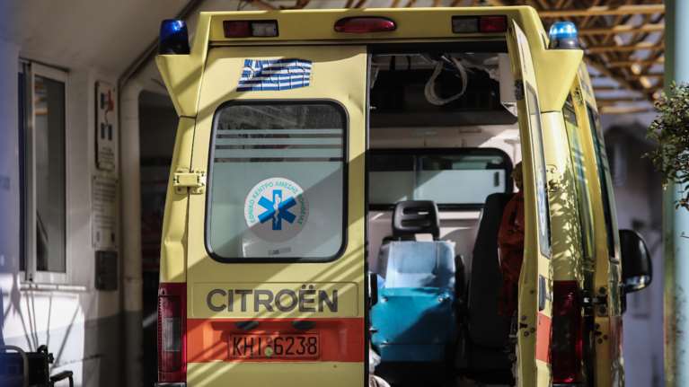 Βέροια: Βρήκε την 62χρονη σύζυγό του μαχαιρωμένη στο λαιμό