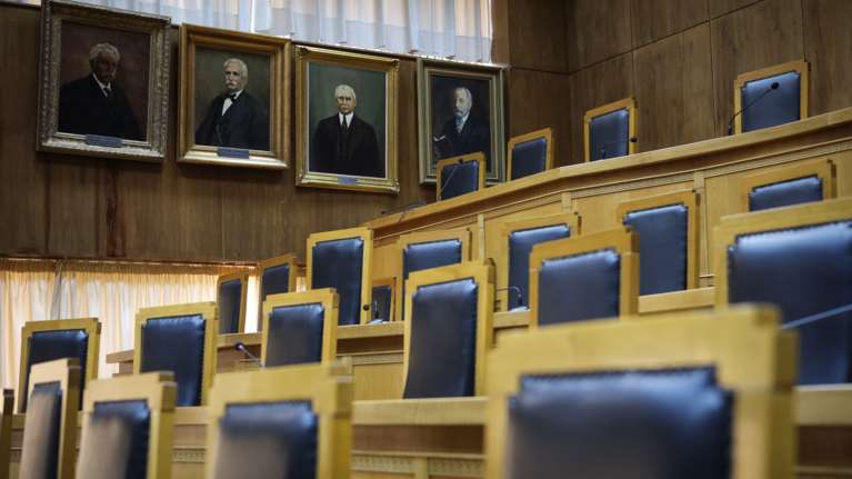 Σε νέα εποχή τα δικαστήρια: Έγινε η πρώτη δίκη με… χρονόμετρο- "Ενδιαφέρουσα διαδικασία" λένε οι δικαστές