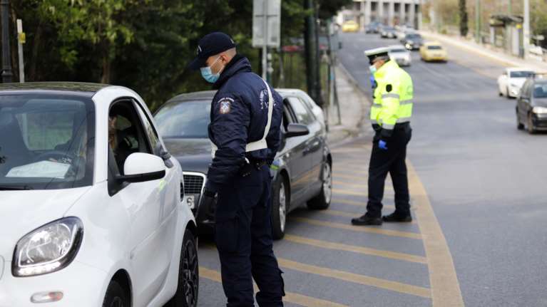 Απαγόρευση κυκλοφορίας: 1.195 πρόστιμα και 8 συλλήψεις την Πέμπτη