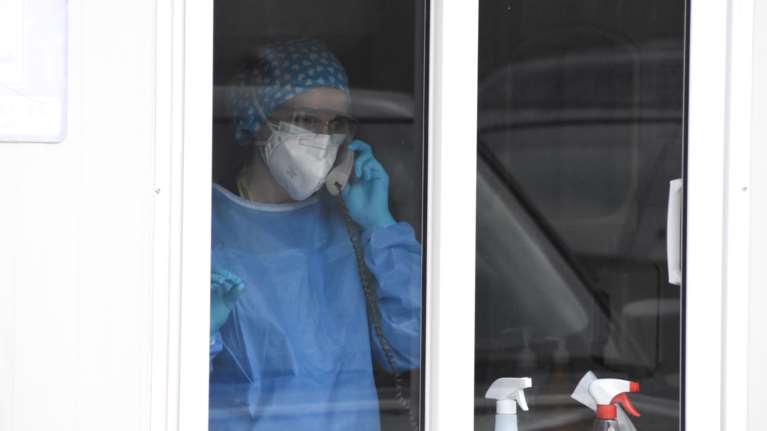 Κορονοϊός: Αγωνία για τα τρία βρέφη στο &quot;Ιπποκράτειο&quot; - Σε κρίσιμη κατάσταση το ένα