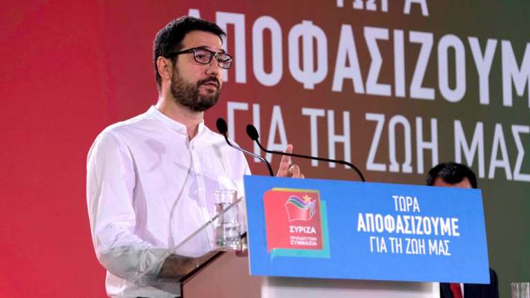 Ηλιόπουλος: Απομονωμένος, φανερά εκνευρισμένος και προσβλητικός ο Μητσοτάκης στη Βουλή