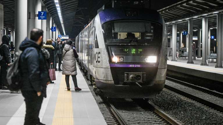 Τέμπη: Καταγγελία για τη Σύμβαση 717 - Στο στόχαστρο υπάλληλοι της ΕΡΓΟΣΕ με μισθό 1.600 ευρώ, αλλά με ακίνητα και σκάφη