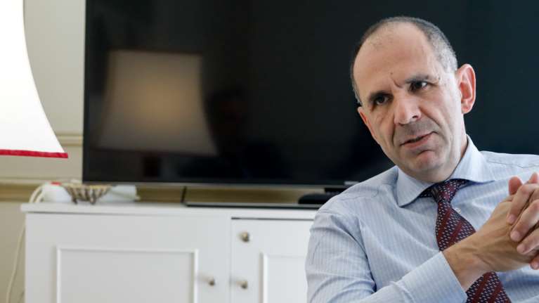 Γεραπετρίτης: Ο στόχος της κυβέρνησης είναι εντός Μαρτίου να ανοίξουμε σταδιακά την αγορά