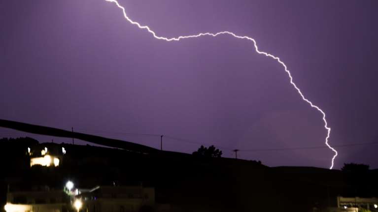 Κακοκαιρία &quot;Μπάλλος&quot;: Εφτασε αγριεμένος με καταιγίδες -  Μήνυμα 112 στη Δυτ. Ελλάδα για επικίνδυνα καιρικά φαινόμενα [Χάρτες]