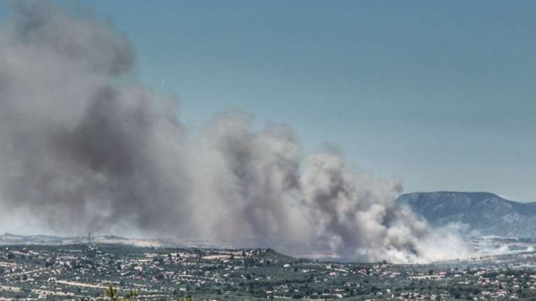 Φωτιά στο Σχηματάρι: Καλύτερη η εικόνα- Μάχη για την οριοθέτησή της- Ενισχύθηκαν οι δυνάμεις πυρόσβεσης
