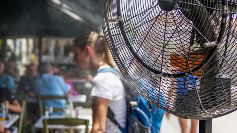 Καμίνι ξανά η χώρα τέλος Αυγούστου: Ξεκινάει καυτό 10ήμερο - Πού θα δούμε πάλι 40άρια