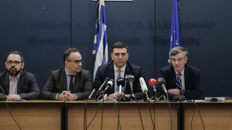 Κορονοϊός: Η συνέντευξη τύπου Κικίλια - Τσιόδρα: Κλείνουν καφέ, εστιατόρια - 190 τα κρούσματα