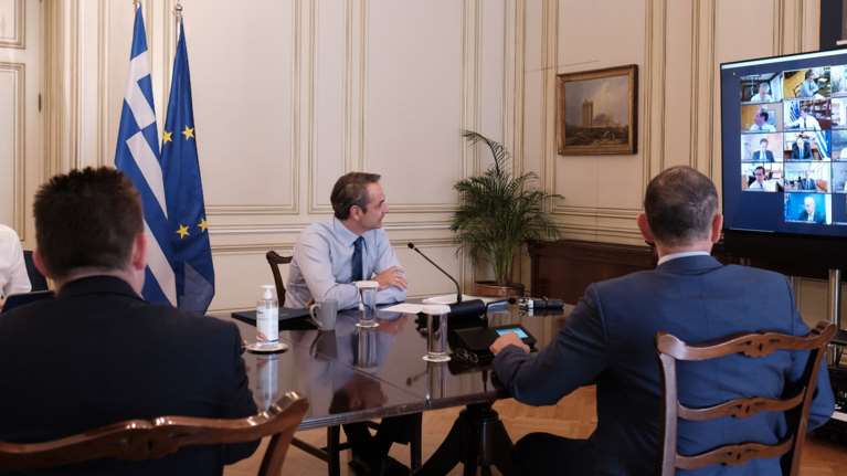 Υπουργικό Συμβούλιο: Τα επτά νομοσχέδια &quot;κλειδιά&quot; - Ομόφωνα &quot;ναι&quot; για β΄ θητεία Στουρνάρα