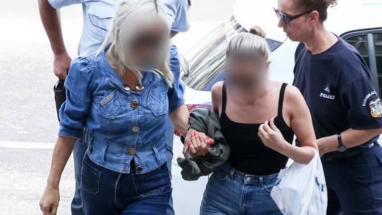 Τροχαίο στη Θέρμη: "Δεν υπάρχει καθόλου αλκοόλ στο αίμα - Αν οδηγούσε Lada και όχι Πόρσε, δεν θα ήμασταν εδώ" λένε οι δικηγόροι της 45χρονης