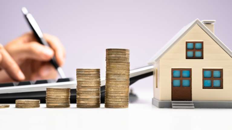 "Εφιάλτης" η δόση του δανείου για 700.000 νοικοκυριά: Επιβάρυνση 2.500 ευρώ τον χρόνο