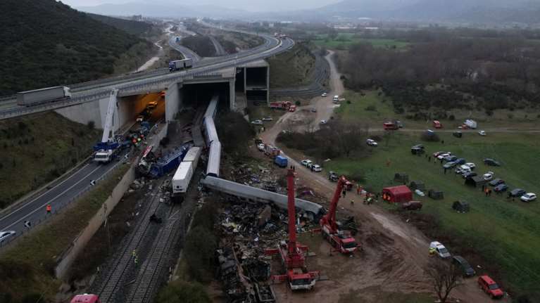 Αποκάλυψη για τα Τέμπη: Ενδείξεις για χαμένο βαγόνι της εμπορικής αμαξοστοιχίας - Η έκθεση πραγματογνώμονα