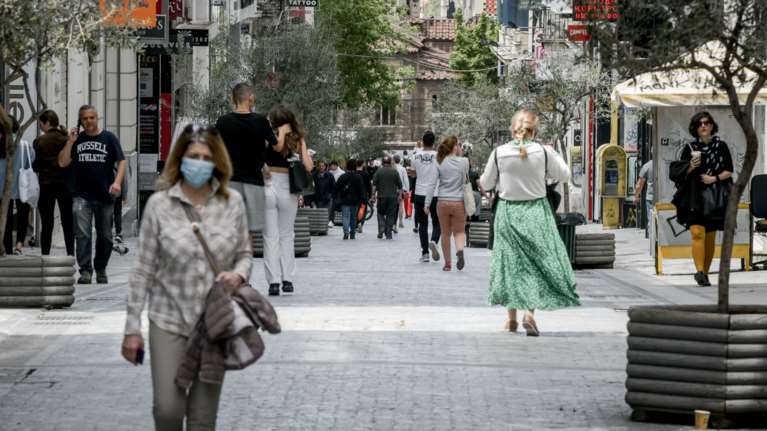 &quot;Μπαζούκας&quot; 61 δισ. ευρώ για την ελληνική οικονομία: Πώς και πότε θα &quot;πέσουν&quot; στην αγορά