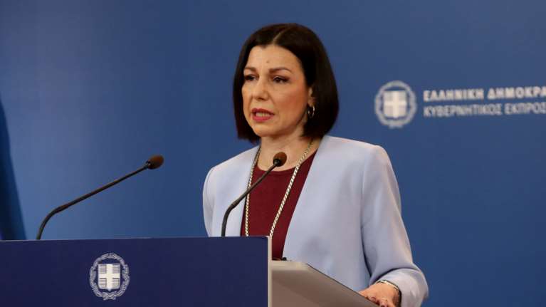 Πελώνη: Ανοίγουν λιανεμπόριο και Γυμνάσια- Λύκεια έως τα τέλη Μαρτίου - Απρίλιο ανοίγει και η εστίαση