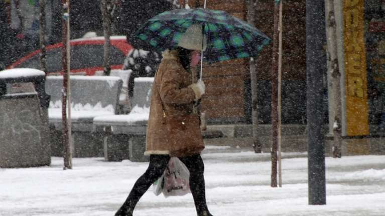 Πρόγνωση Κολυδά: Μονοψήφιες θερμοκρασίες στην Αθήνα από την Τετάρτη - Χιόνια στην Αττική, βλέπει ο Μαρουσάκης