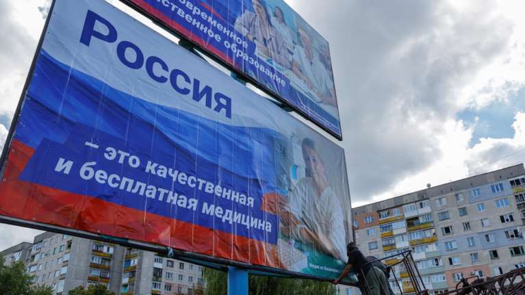 Ανάλυση Τίμοθι Σνάιντερ: Γιατί τα ψευδοδημοψηφίσματα του Πούτιν στην Ουκρανία είναι εγκλήματα πολέμου