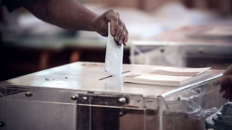 Η ερμηνεία της ψήφου στις αυτοδιοικητικές εκλογές: Ειδικοί εξηγούν ποιοι είναι οι κερδισμένοι, ποιοι έχασαν και γιατί