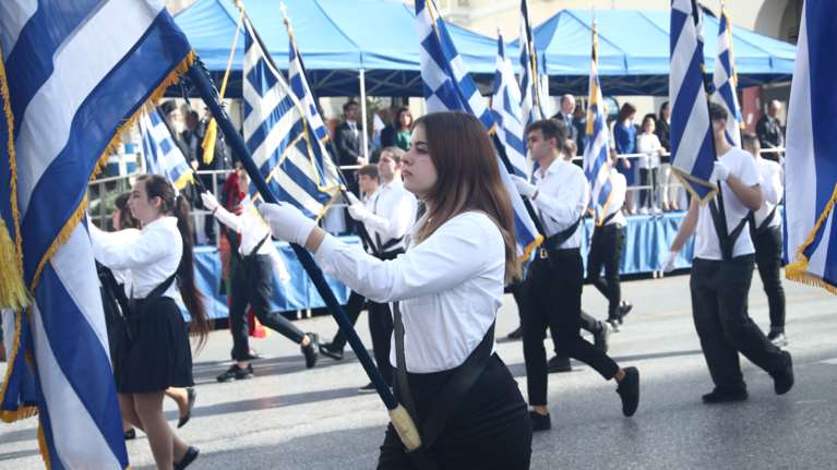 &quot;Ανοιξιάτικος&quot; ο καιρός την 28η Οκτωβρίου: Πού θα γίνει η παρέλαση με βροχές - Η πρόγνωση Μαρουσάκη