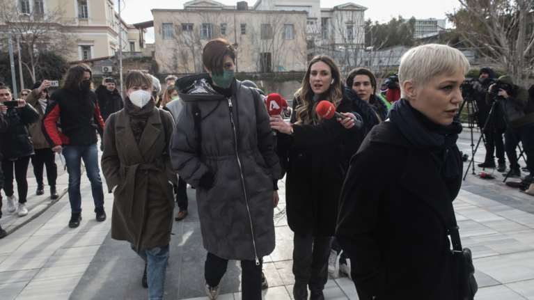 Φιλιππίδης: Διακοπή της δίκης για τις 28 Μαρτίου - &quot;Έχει χάσει 25 κιλά, θα τον δείτε και δεν θα το πιστεύετε&quot; λέει ο δικηγόρος του