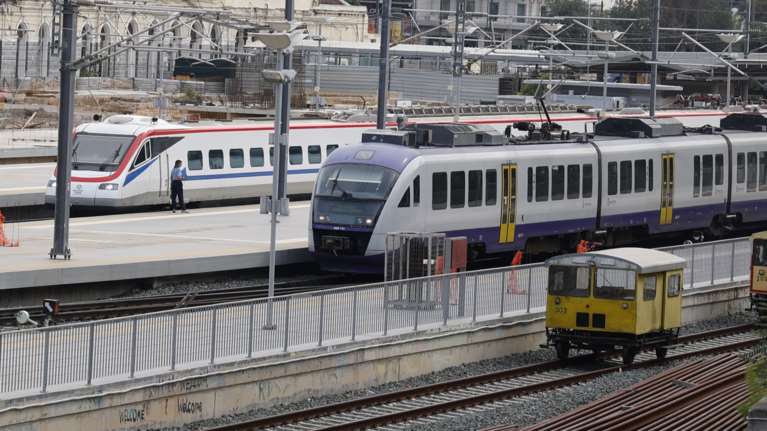 Δουκίσσης Πλακεντίας: Έστειλαν κατά λάθος συρμό του Προαστιακού στη γραμμή του μετρό - &quot;Ξηλώθηκε&quot; ο σταθμάρχης