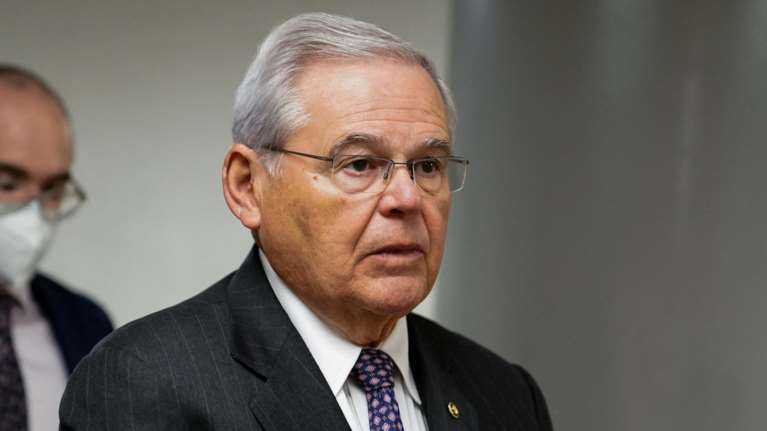 Πανηγυρισμοί στον τουρκικό Τύπο για την παραπομπή Μενέντεζ: &quot;Ψυχρολουσία&quot; για τον &quot;λομπίστα Ελλήνων και Αρμενίων&quot;