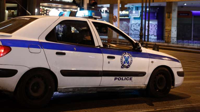 Σοκ στην Κίσσαμο: 56χρονος με ψυχολογικά προβλήματα έριξε αρωματικό υγρό στα μάτια 18χρονης