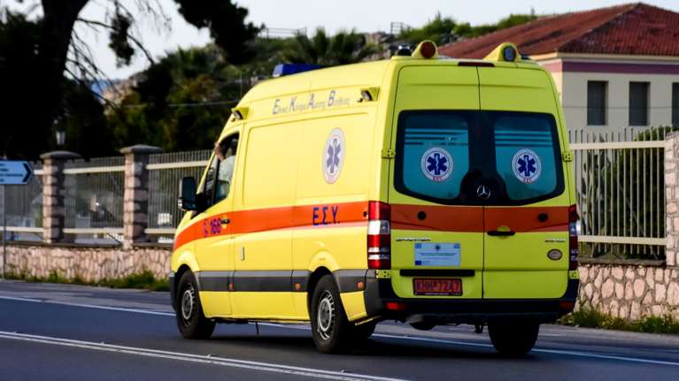 Σοκ στον Ασπρόπυργο: Νεκρό 10χρονο κοριτσάκι - Κατέρρευσε στο προαύλιο του σχολείου