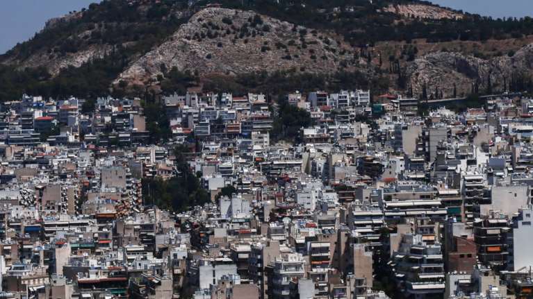 &quot;Σπίτι μου 2&quot;: Πόσο κοστίζει το όνειρο της ιδιόκτητης στέγης - Παραδείγματα με ακίνητα