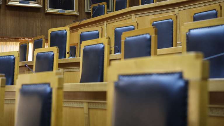 Απέχουν από τα καθήκοντά τους οι δικηγόροι σε όλη τη χώρα: Διαμαρτύρονται για τον νέο δικαστικό χάρτη που κάνει πρεμιέρα