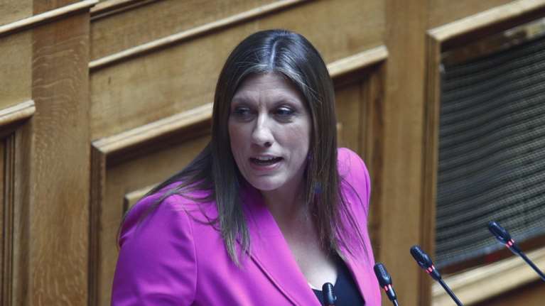 Ζωή Κωνσταντοπούλου: Αρπαξε το μικρόφωνο από δικαστή μέσα σε δικαστήριο, πήρε και τον υπολογιστή- Ζητείται άρση ασυλίας...