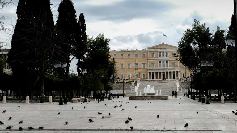 Δημοσκόπηση Prorata: Αυτοί είναι οι πιο δημοφιλείς πολιτικοί και το πιο αξιόπιστο κόμμα