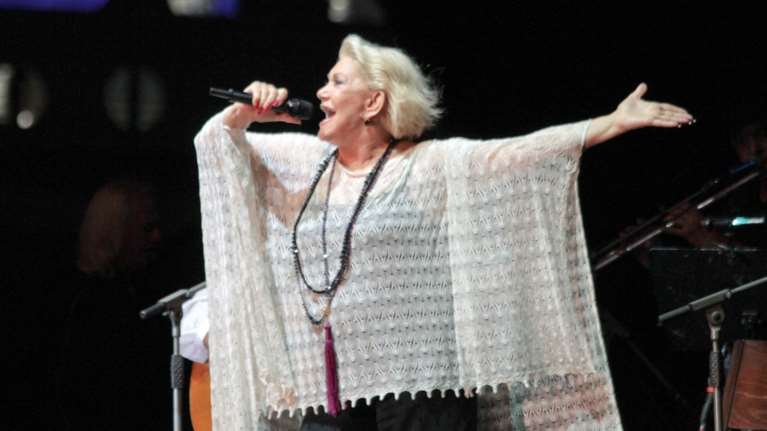 Βγήκε από τη ΜΕΘ η Μαρινέλλα μετά το εγκεφαλικό - Το νέο ιατρικό ανακοινωθέν