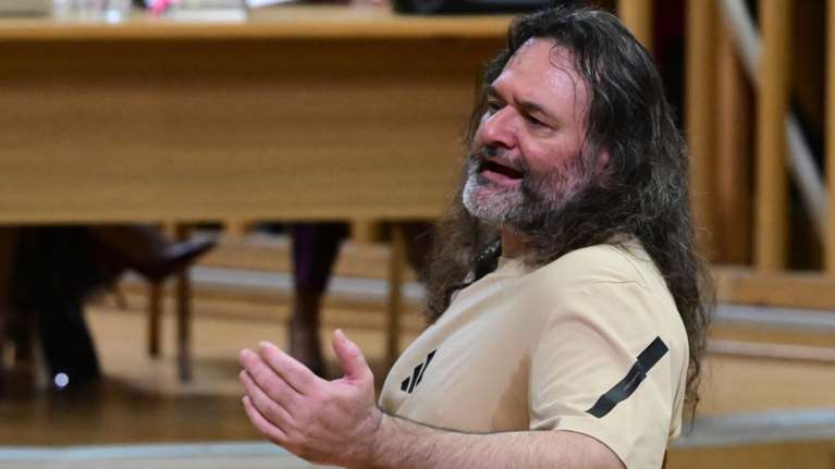 Δίκη Χ.Α: &quot;Ταλαίπωρο&quot; είπε τον Ρουπακιά ο Λαγός - &quot;Συγγνώμη, δεν ήθελα να σκοτώσω&quot;, δήλωσε ο φονιάς του Φύσσα