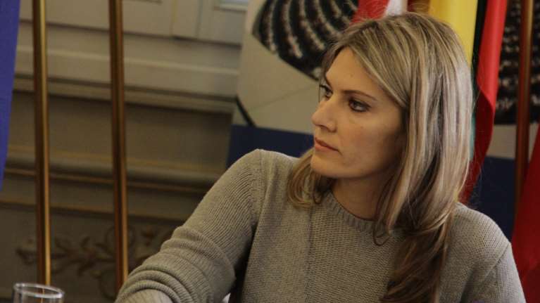 Αρνείται τα πάντα η Εύα Καϊλή: &quot;Δεν προσέφερα τίποτα στο Κατάρ, άρα γιατί να με δωροδοκήσουν;&quot; - Τα χρήματα και ο σύζυγος