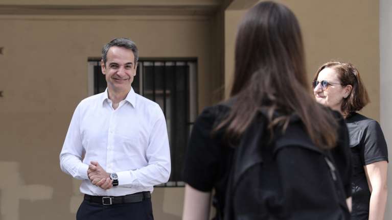 Πανελλήνιες 2021 - Μητσοτάκης: Οι εξετάσεις αποτελούν τη γέφυρα προς το πανεπιστήμιο, όχι, όμως, και τη μόνη προς την πρόοδο