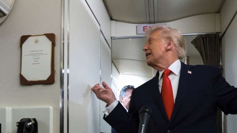 Διπλή στόχευση: Τα σχέδια των ΗΠΑ να αποσχίσουν τη Γροιλανδία και να ελέγξουν τα πετρέλαια της Βενεζουέλας