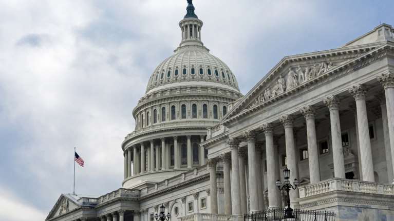 ΗΠΑ: Κατατέθηκε στο Κογκρέσο νομοσχέδιο για την πλήρη άρση του εμπάργκο πώλησης όπλων στην Κύπρο