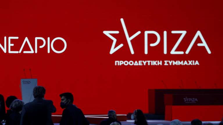 ΣΥΡΙΖΑ για βιαστή Κολωνού: &quot;Δώστε τη λίστα με τα 213 ονόματα - Δεν χωράνε υπεκφυγές α λα Λιγνάδη&quot;