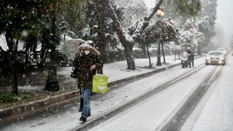 Προειδοποίηση Μαρουσάκη: Νέα ισχυρή κακοκαιρία θα χτυπήσει τη χώρα - Χιόνια πάλι στην Αττική - Οι &quot;κόκκινες&quot; περιοχές