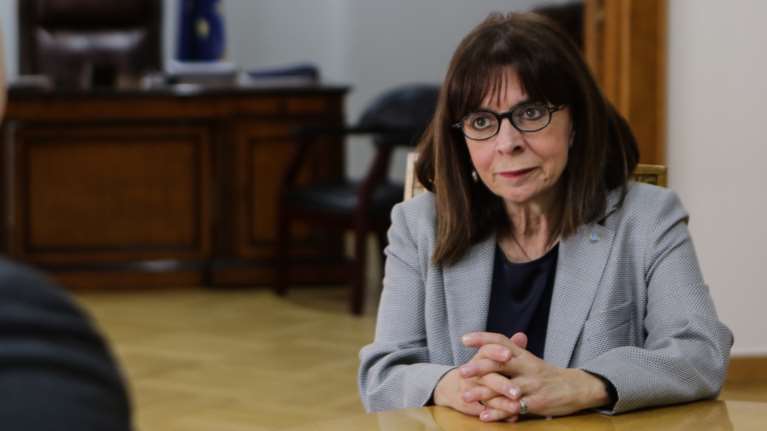 Σακελλαροπούλου: Εθνικό χρέος η συλλογική και ατομική ευθύνη έναντι του κορονοϊού