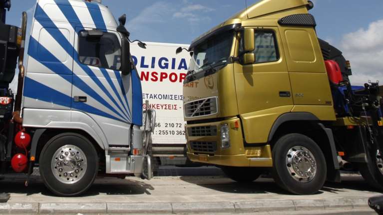 Δήμος στην Αττική παραχώρησε παράνομα χώρους πράσινου σε ιδιώτες για να γίνουν μάντρα και πάρκινγκ - Φυλακή και πρόστιμα