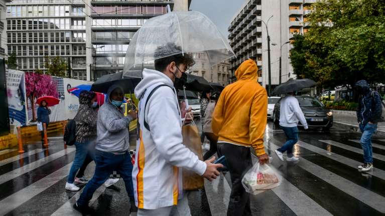 Νέο κύμα κακοκαιρίας από σήμερα με βροχές και αφρικανική σκόνη - Καταιγίδες και στην Αττική
